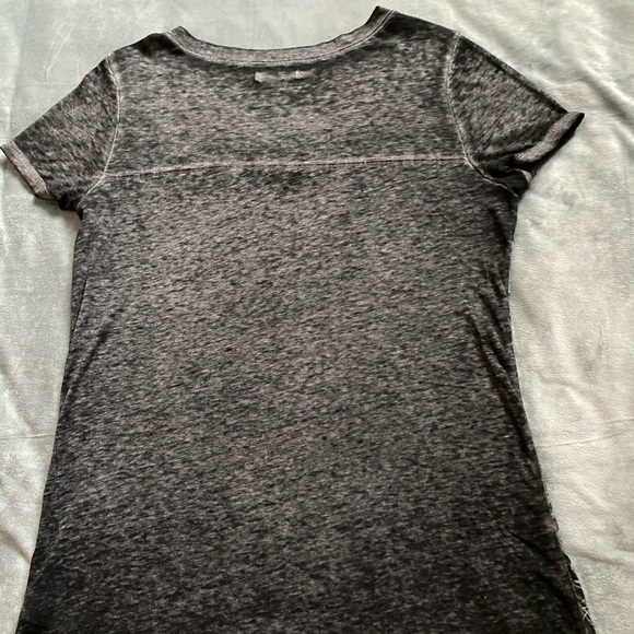Maurices shirt size M - Picture 2 of 2